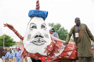Biennale de Tombouctou -Yehia Haidara au four et au moulin